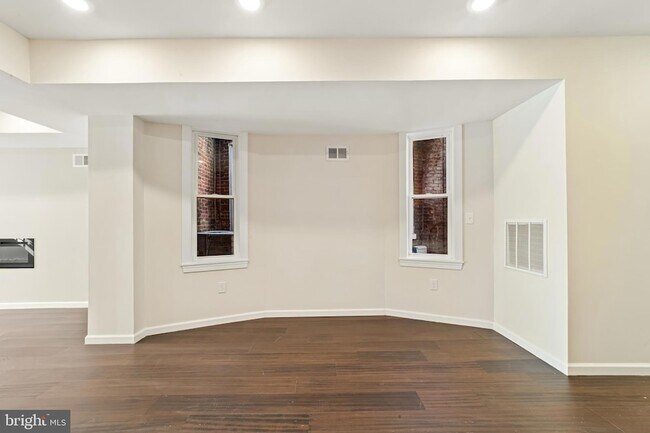 Building Photo - 4707 Sansom St