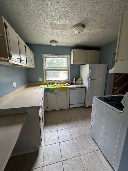 Building Photo - 2117 Quail Creek Dr