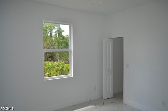 Building Photo - 2611 Carol Pl