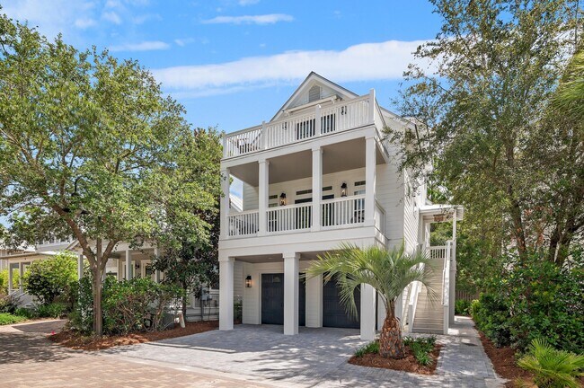 Primary Photo - 18 Playalinda Court