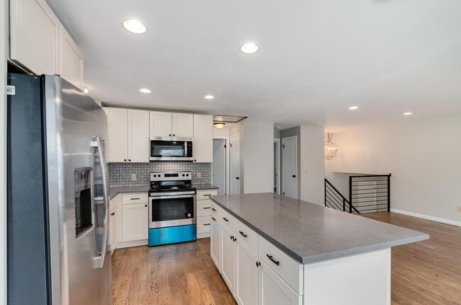 Building Photo - 7305 S Webster St