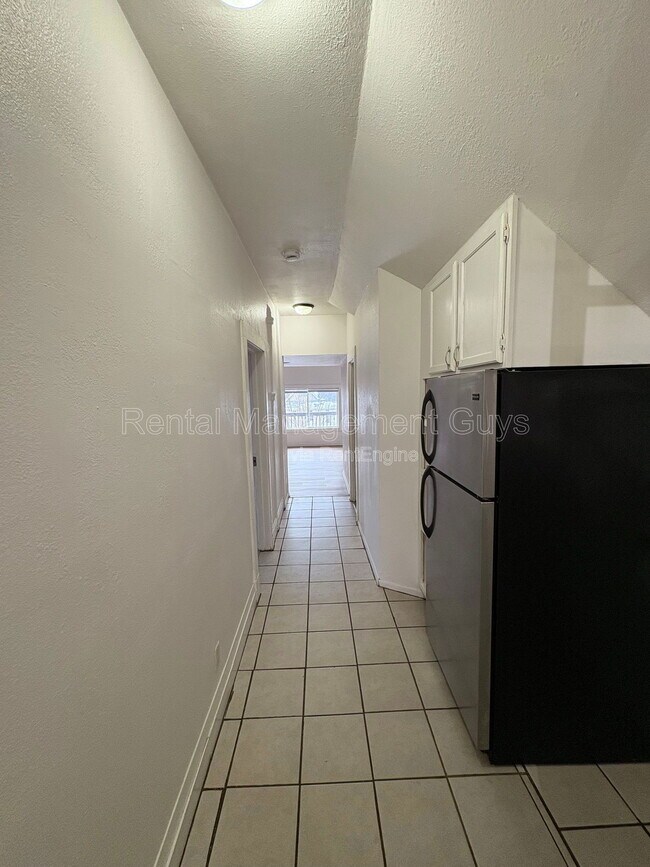 Building Photo - 793 Selby Ave