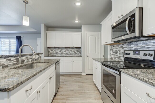 Building Photo - Wonderful 3 Bed 2 Bath in Willow Bend!