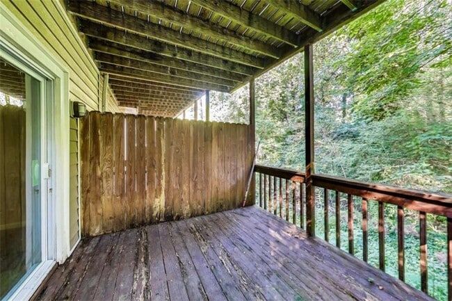 Building Photo - 5196 Laurel Bridge Ct SE