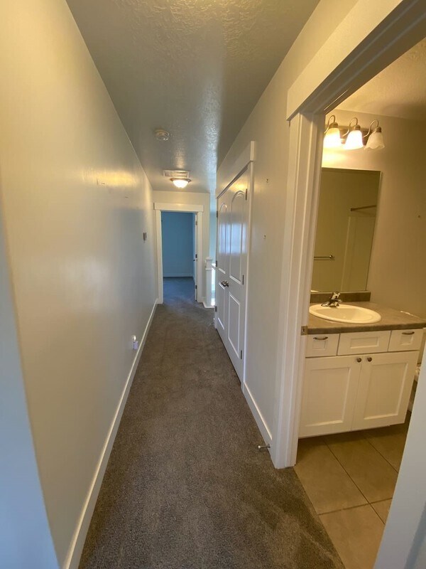Building Photo - 4197 W 1630 N
