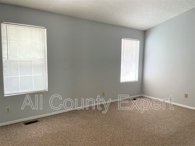 Building Photo - 3089 Revere Ct