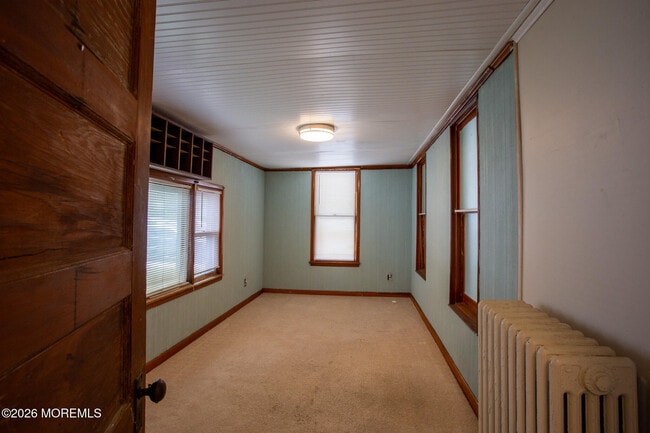 Building Photo - 13 1st St