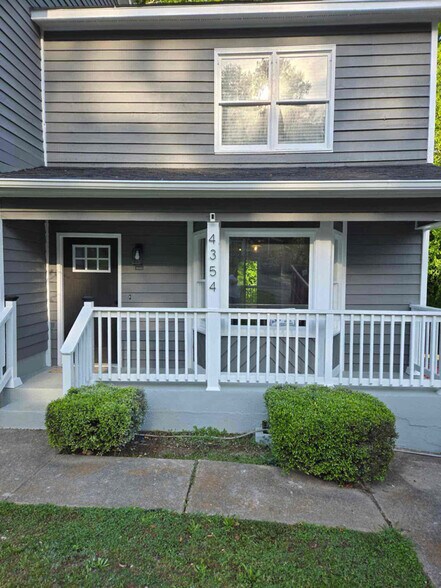 Primary Photo - 4354 Barrington Pl