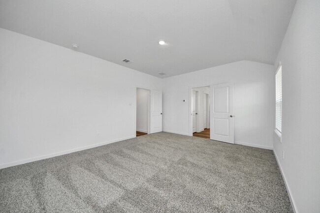 Building Photo - 9035 Rose Water Trl