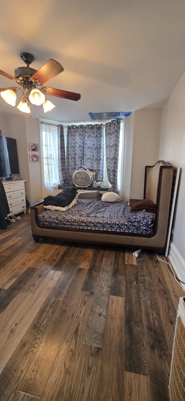 Building Photo - 1715 Palisade Ave