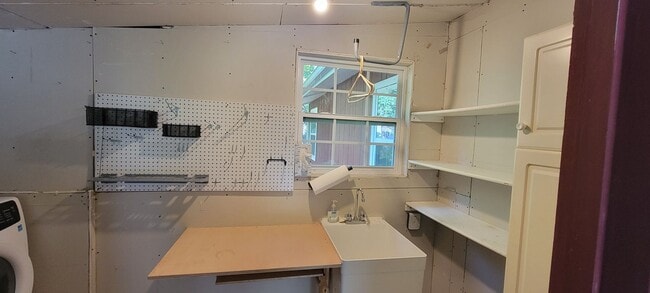 Building Photo - 3 Bedroom/2 Bathroom House in Batesville