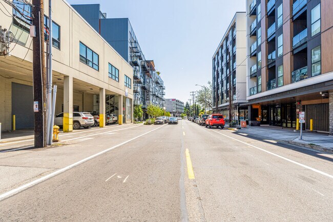 Building Photo - 4609 Union Bay Pl NE