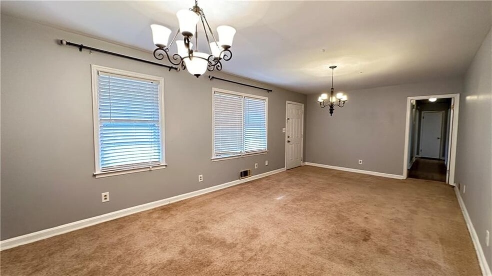 Building Photo - 364 Navarre Dr