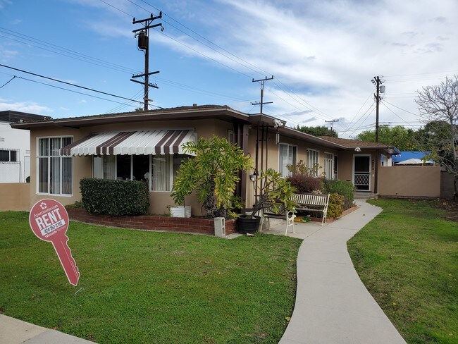 Primary Photo - 4118 Neosho Ave