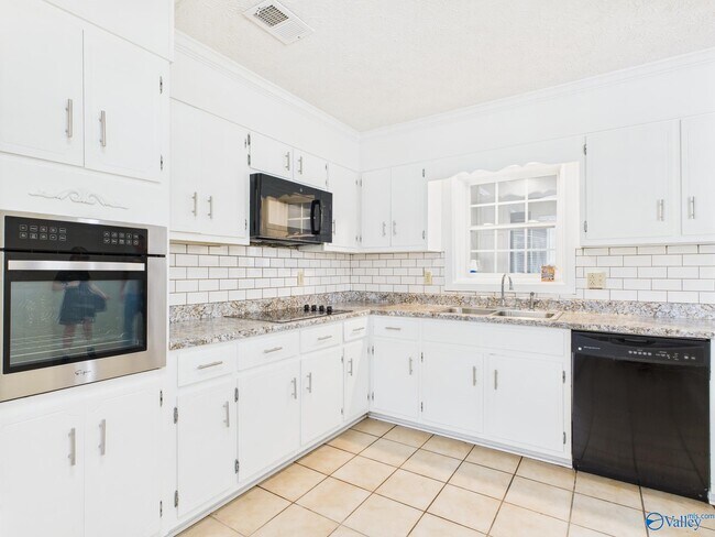 Building Photo - 9234 Segers Rd