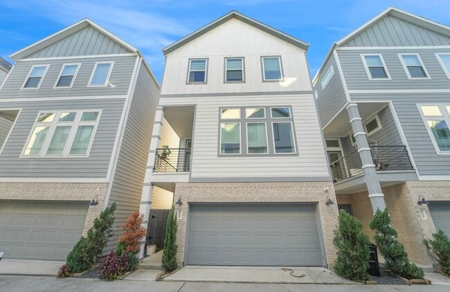 Primary Photo - 622 Janisch Rd