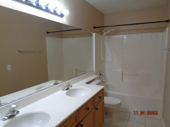 Building Photo - Gorgeous 2 Story Home Built in 1996 with 2476 sq. ft.