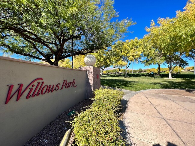 Building Photo - 1 Story in Summerlin - Brand New Carpet, P...