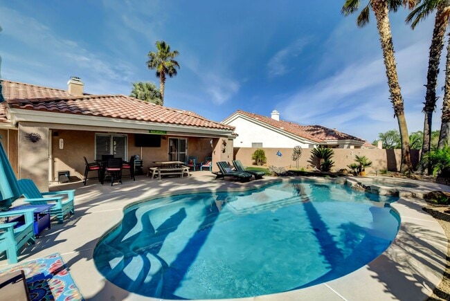 Building Photo - Coastal-Inspired Single-Story with Pool, Spa & Rare Gated Parking