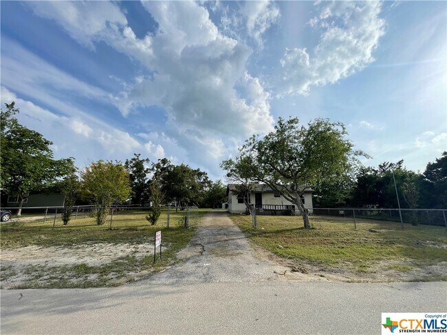 Building Photo - 354 Canyon Cir Dr