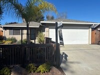 Building Photo - 3 bed 2 bath house on the westside Santa Cruz