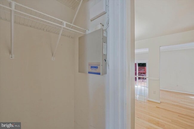 Building Photo - 7177 Lake Cove Dr