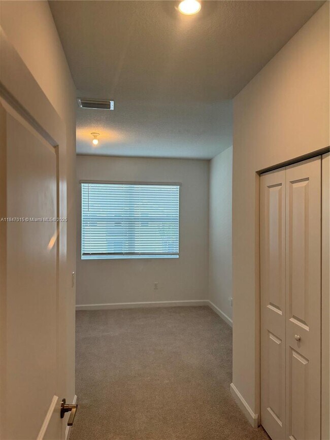 Building Photo - 4575 Hollister Ave