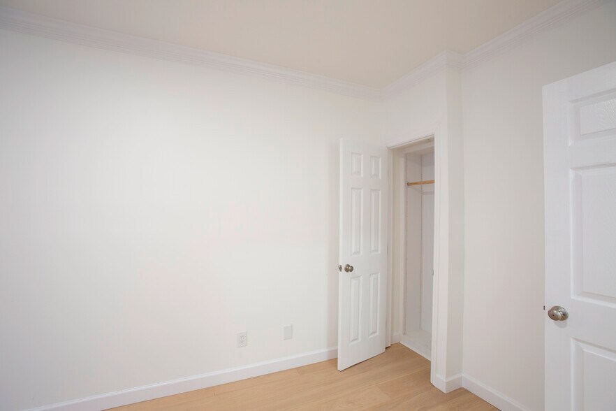 Building Photo - 1609 Deford Bailey Ave