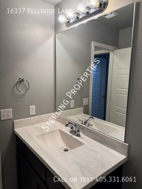 Building Photo - 16337 Fellrose Ln