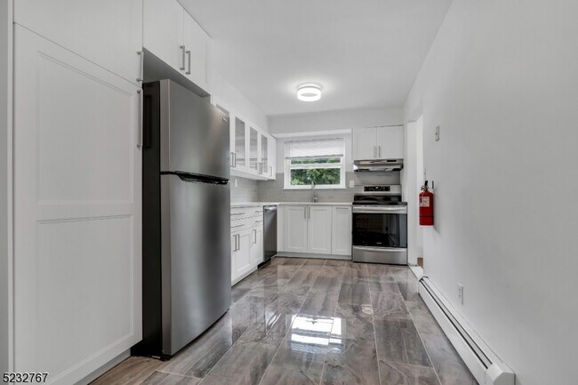 Building Photo - 514 Andria Ave