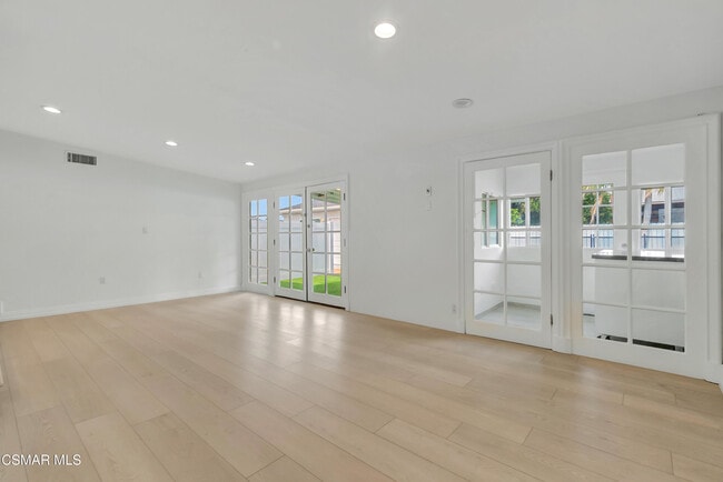 Building Photo - 18343 Bessemer St