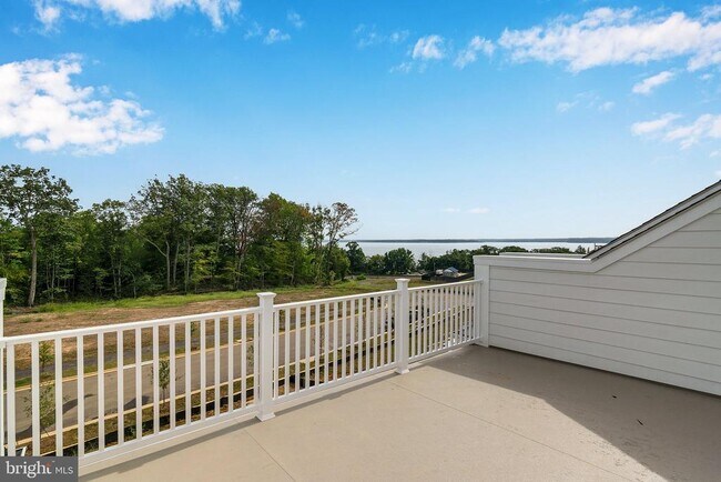 Building Photo - 1648 Sandpiper Bay Lp