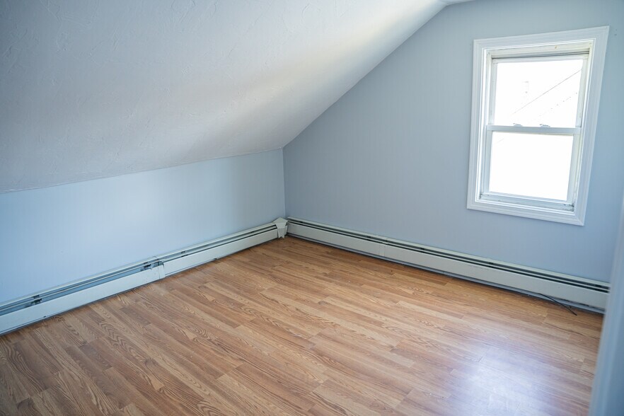 Building Photo - 1 Kendall St