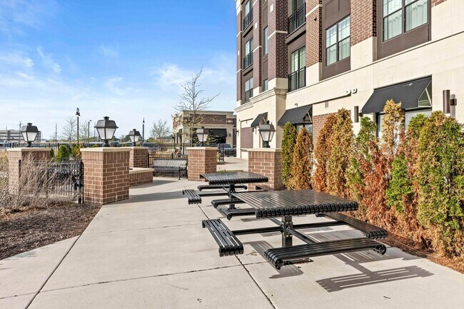Building Photo - 9610 N Centennial Dr