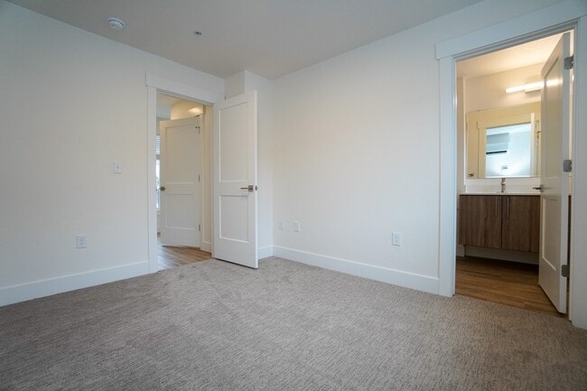 Building Photo - 4618 N Iota Ln