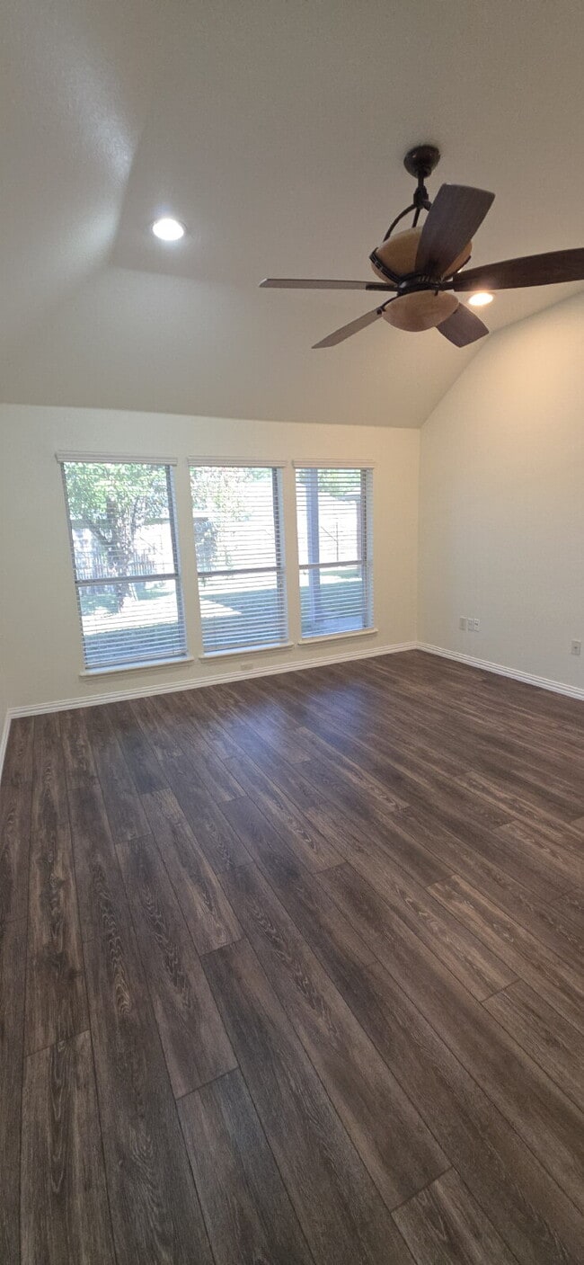 Building Photo - Beautifully Remodeled Home in Mansfield ISD – Corner Lot with Modern Upgrades!