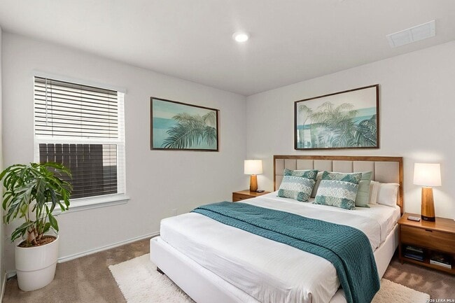 Building Photo - 3 Bedroom/2 Bath Redbird Ranch Subdivision