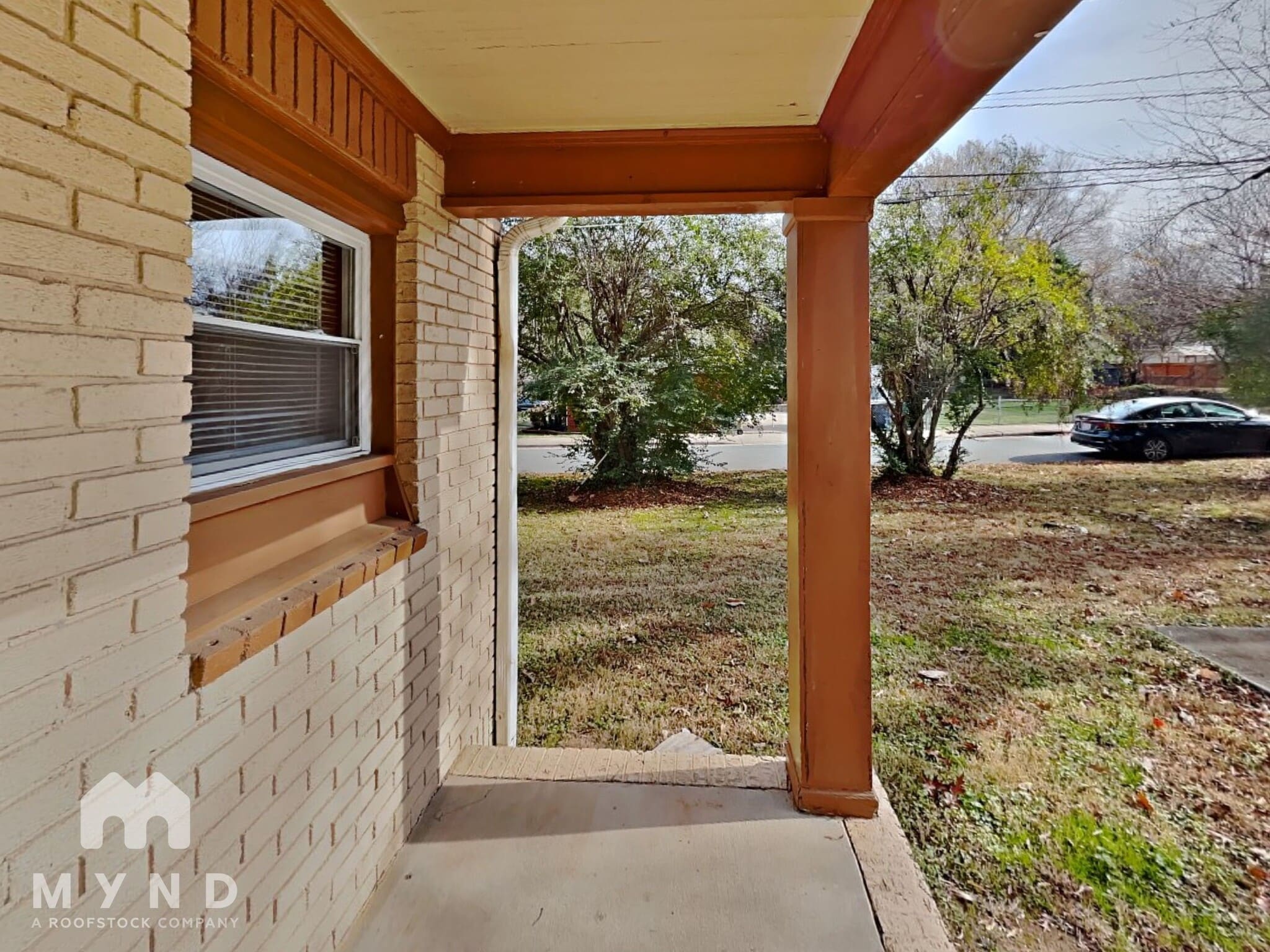 Building Photo - 2632 Shamrock Dr