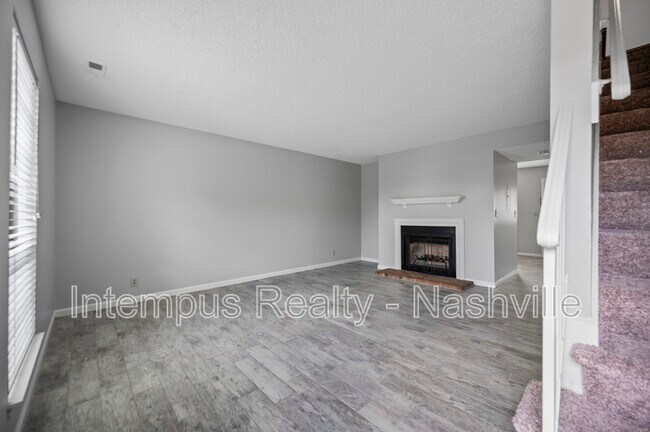Building Photo - 5771 Brentwood Trace