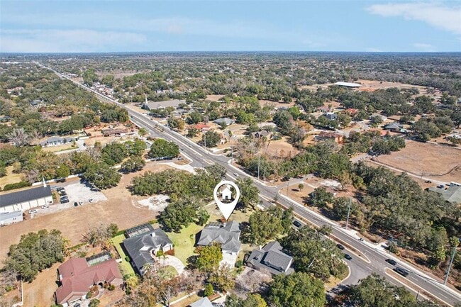 Building Photo - 918 Academy Dr