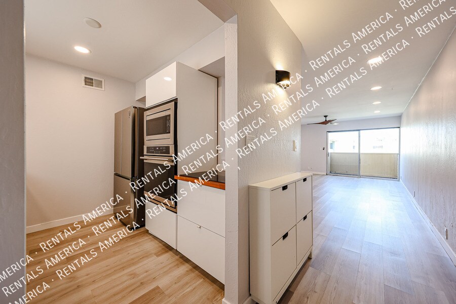 Building Photo - 4630 N 68th St