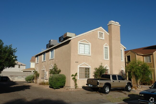 Building Photo - Village At Washington