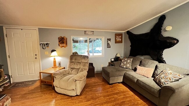 Building Photo - 39210 N Ponderosa Ln