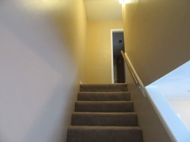 Building Photo - 830 West St