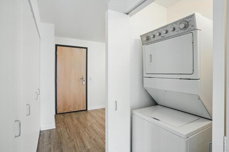 Building Photo - 1422 S Indiana Ave