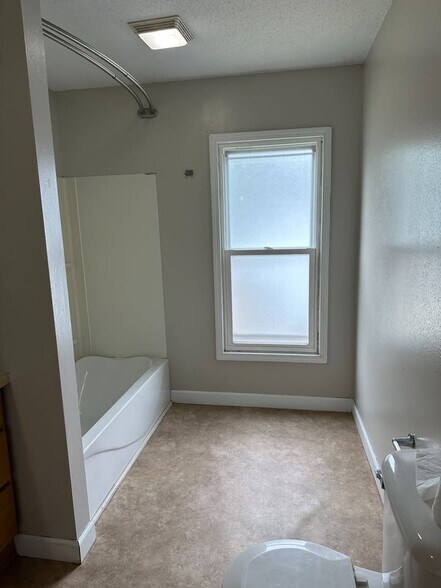 Building Photo - 1521 George St