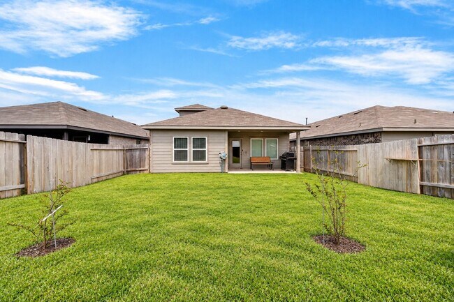 Building Photo - 5630 Vintage Oakmont Dr