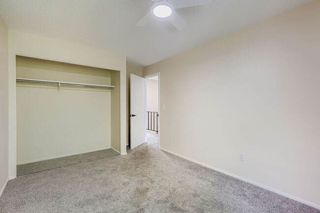 Building Photo - Fantastic Location Near Kendrick Lake Park!