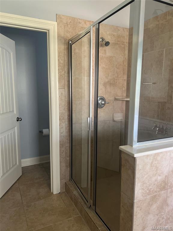 Building Photo - 730 Kingsley Dr