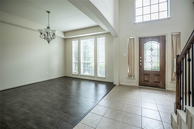 Building Photo - 22714 Pantego Ln